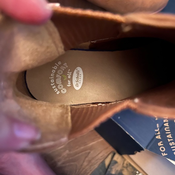 New in Box Dr. Scholl Walkaway Comfort Chelsea Boot - Picture 6 of 8